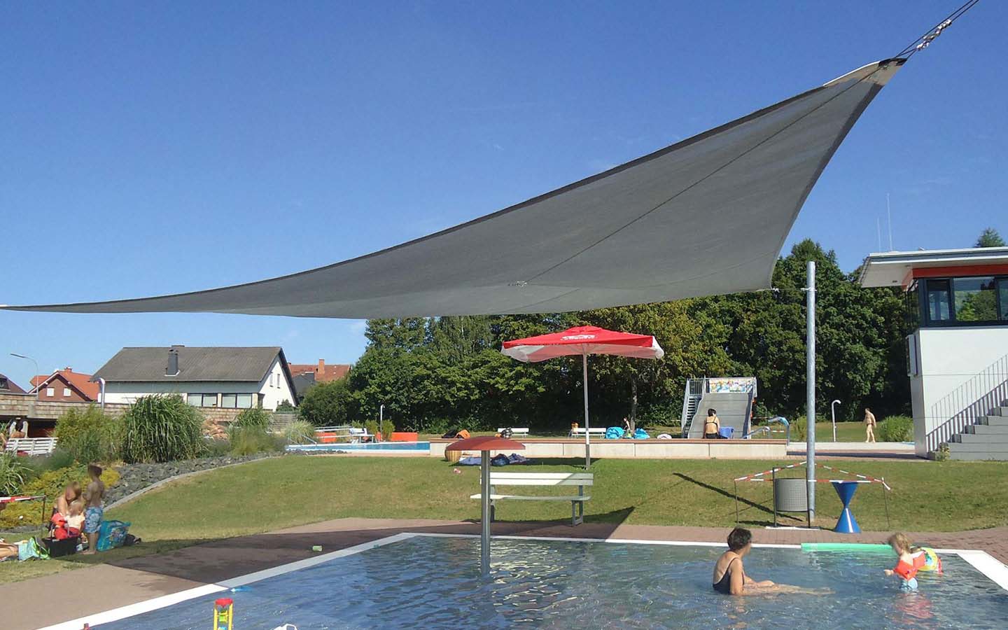 Sonnensegel Schwimmbad Freibad Gießen